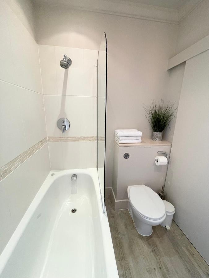 Victoria Maisonette Apartment London Bagian luar foto
