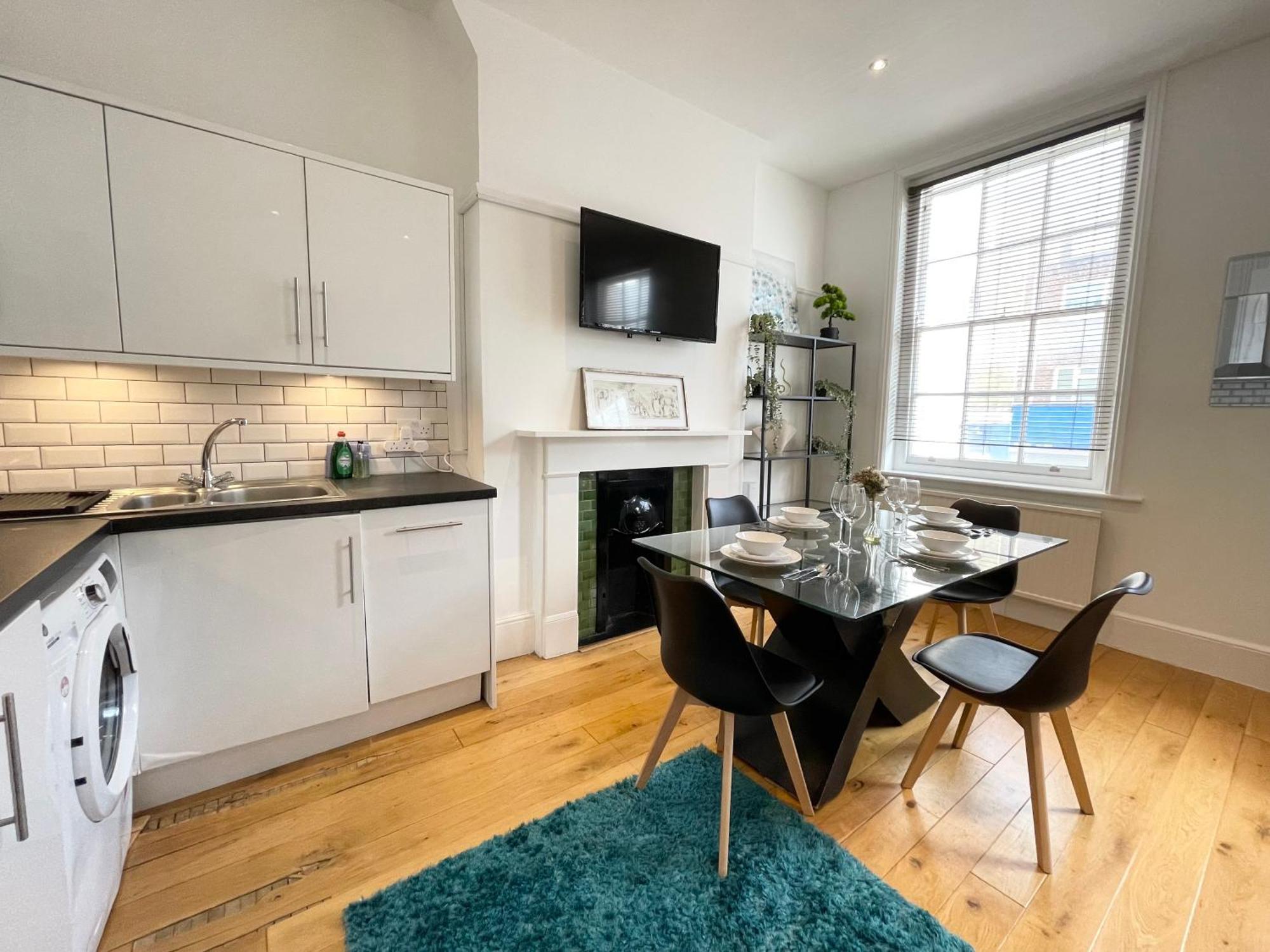 Victoria Maisonette Apartment London Bagian luar foto