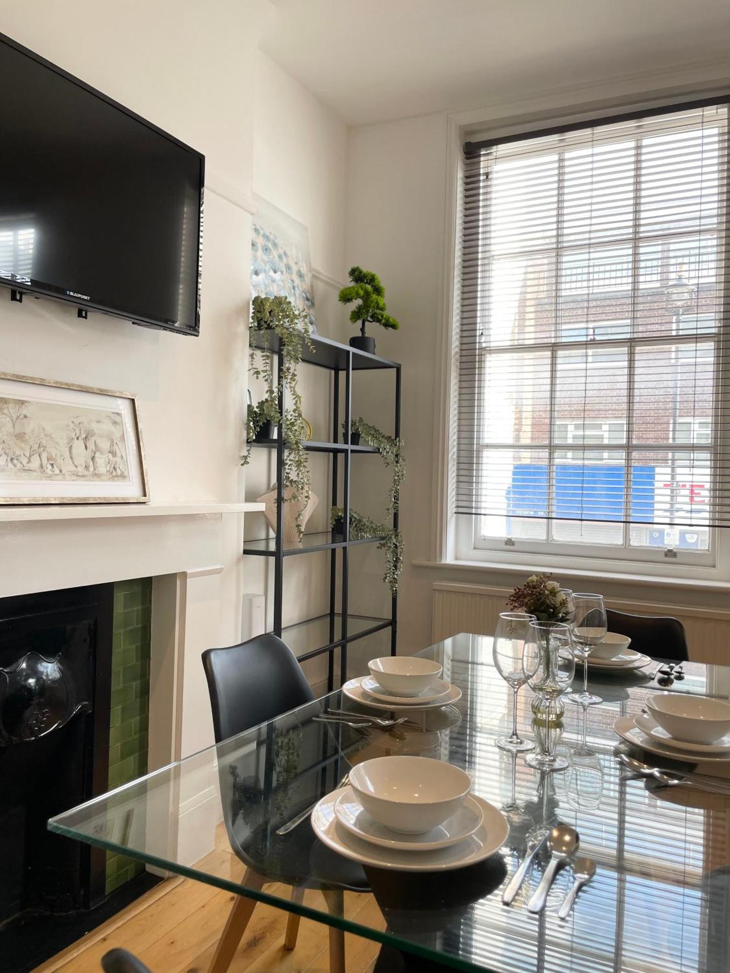 Victoria Maisonette Apartment London Bagian luar foto